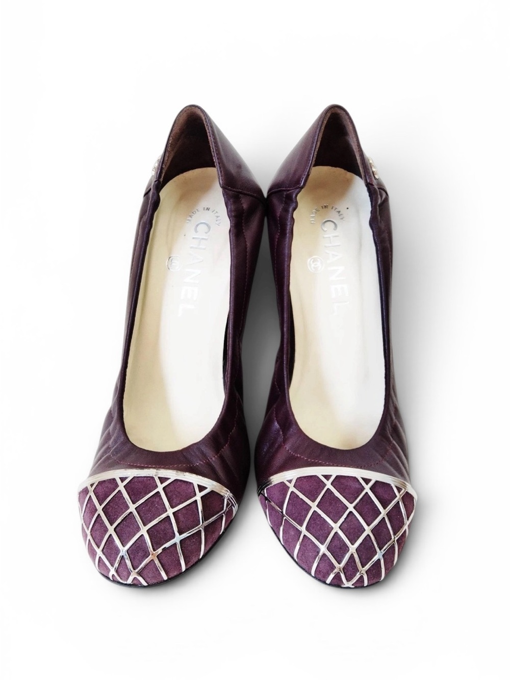 CHANEL Burgundy Quilted Cap-Toe Leather Heels with Gold Accents EU37.5 - Picture 4 of 9